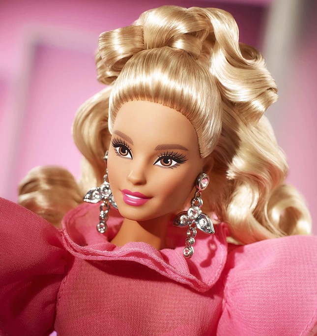 How to Crush the Barbiecore Trend for All Your Barbie