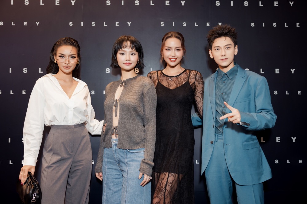 Isaac, Miu Le, Miss Ngoc Chau and the stars took the spotlight at the opening party of SISLEY's new store