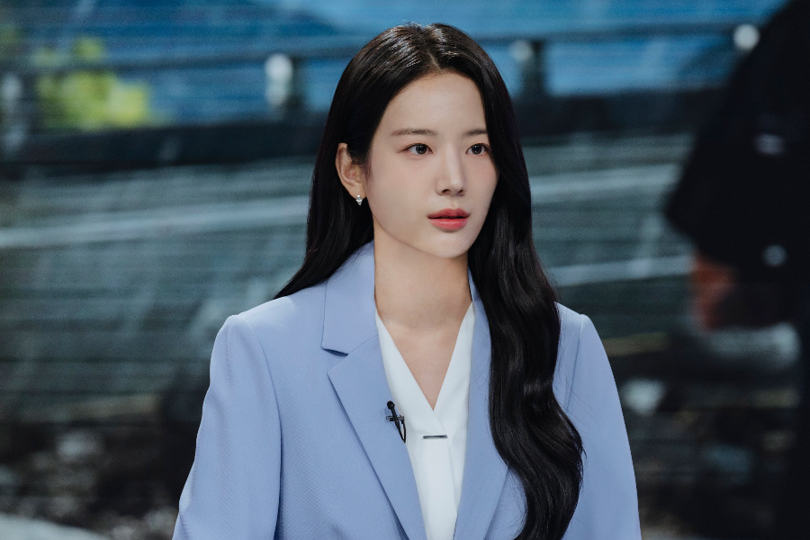 Supporting Actress “When The Phone Rings” Jang Gyu-ri Impresses With Stylish Wardrobe